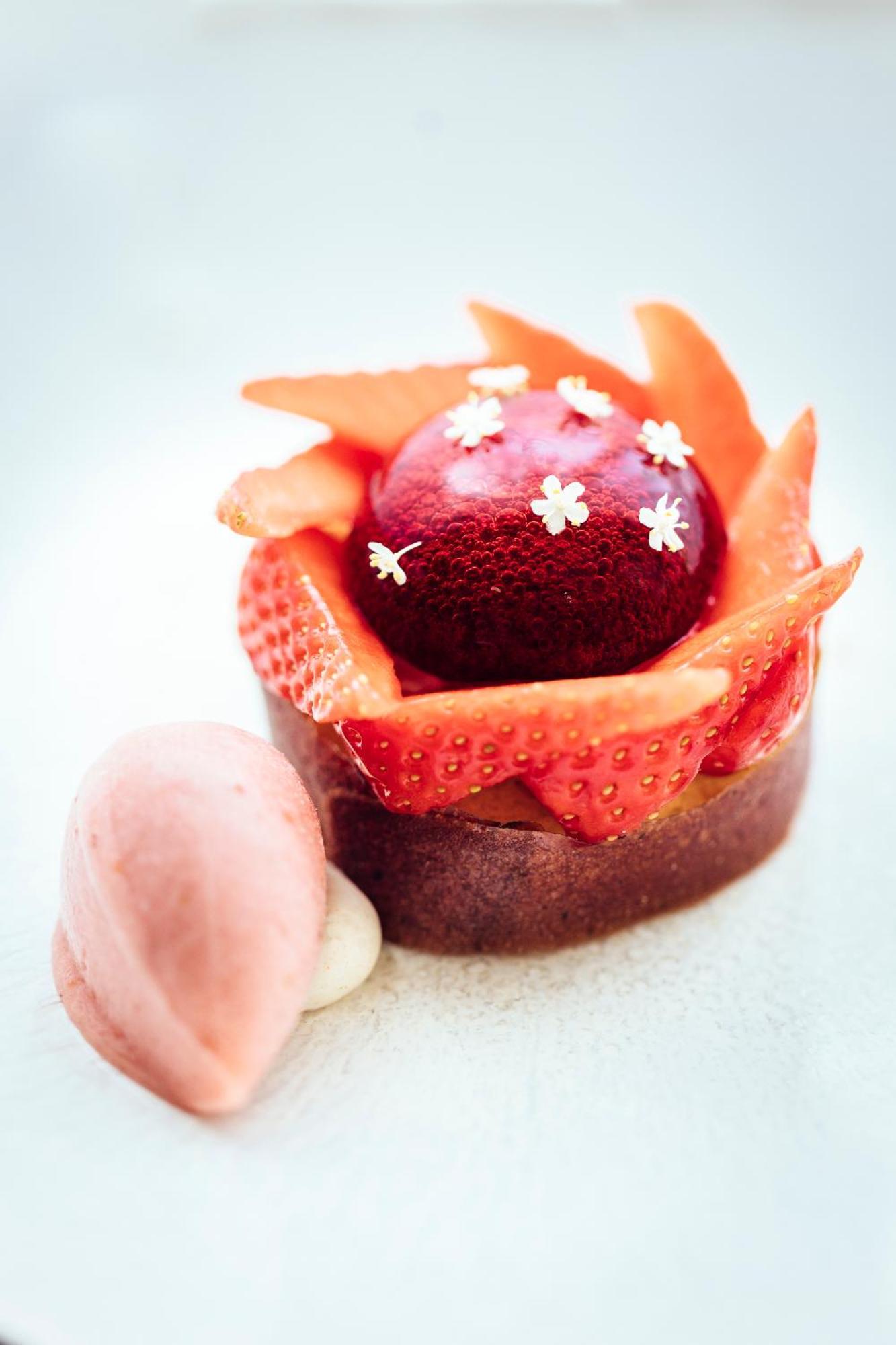 Le Carre D'Alethius Logis Hotel Restaurant Charmes-sur-Rhone ภายนอก รูปภาพ