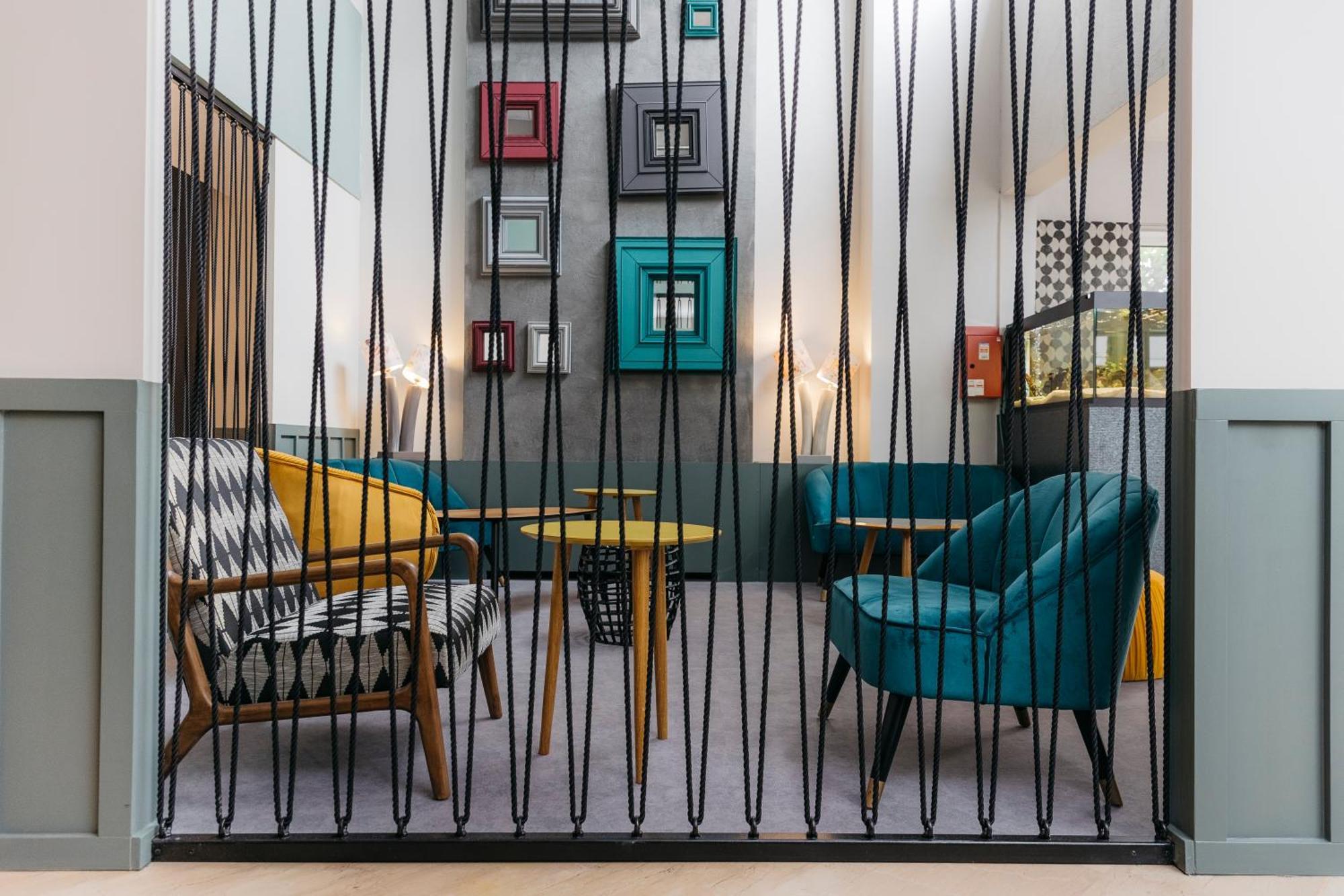 Le Carre D'Alethius Logis Hotel Restaurant Charmes-sur-Rhone ภายนอก รูปภาพ
