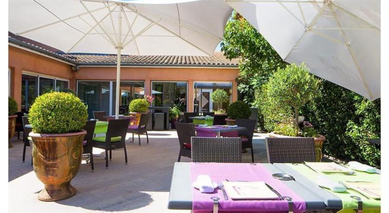 Le Carre D'Alethius Logis Hotel Restaurant Charmes-sur-Rhone ภายนอก รูปภาพ
