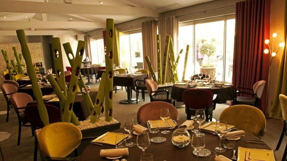 Le Carre D'Alethius Logis Hotel Restaurant Charmes-sur-Rhone ภายนอก รูปภาพ
